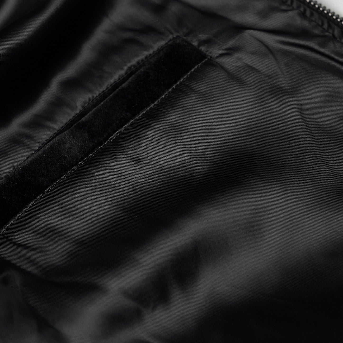 VELVET BOMBER BLK